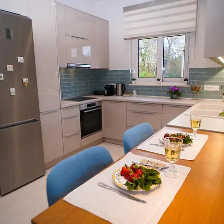 Marant Luxury Апартаменты